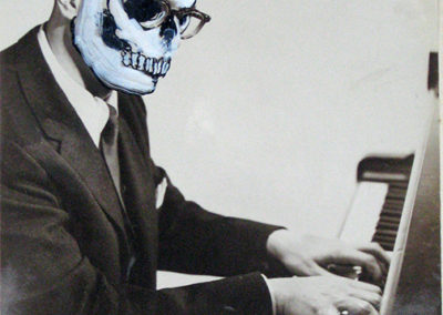 Skull Pianist