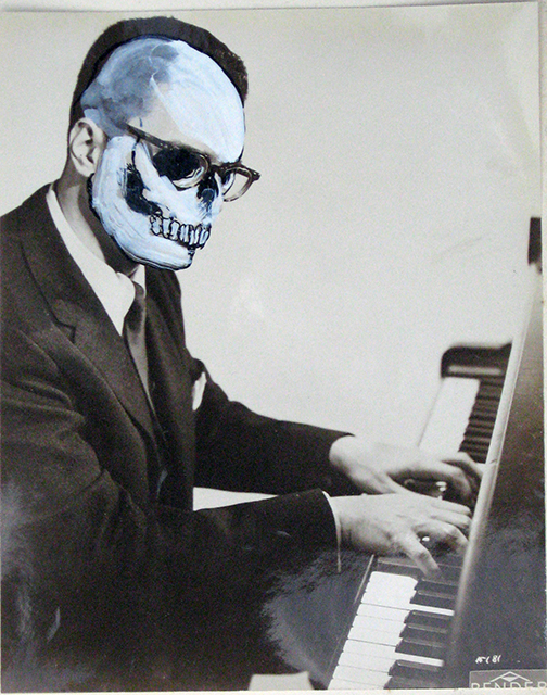 Skull Pianist